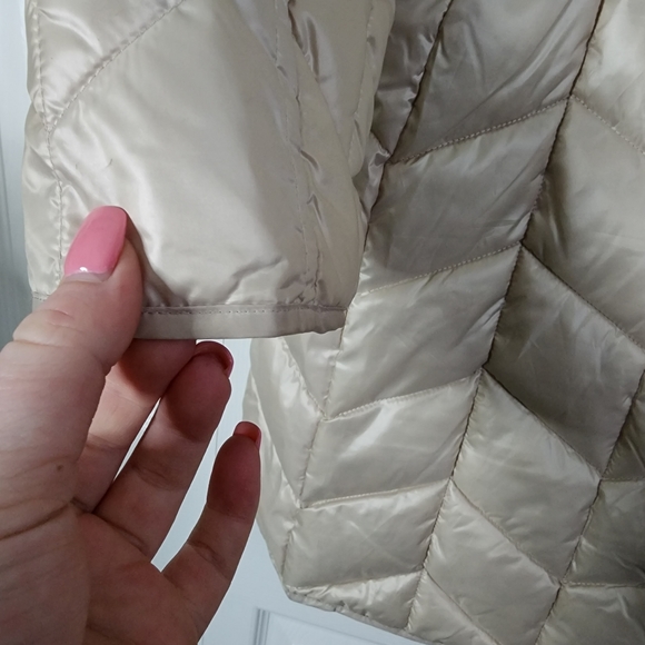 Kenneth Cole New York Hooded Chevron Quilted Puffer Coat Sz L - Picture 11 of 16